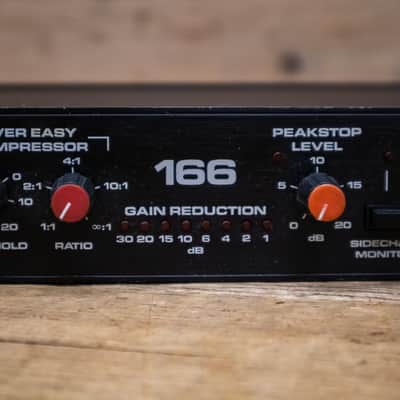 DBX 166 Vintage 2-Channel Stereo Compressor/Limiter Made in USA Audio U284777 image 5