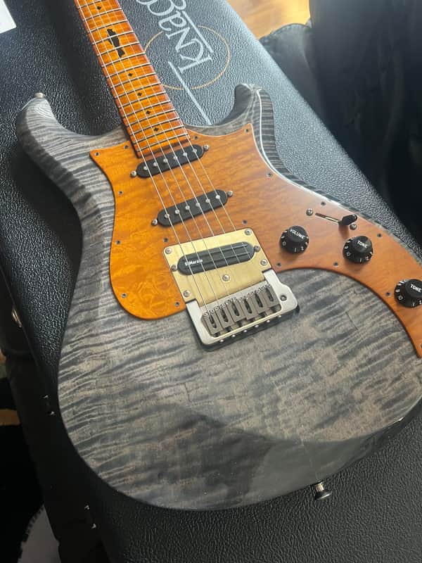 Knaggs Larry Mitchell Signature Severn Faded Oynx image 1