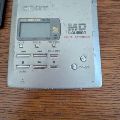 Sony MZ-R55 1999 - Silver image 3