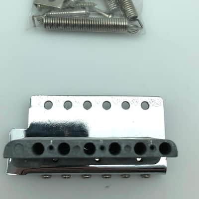 Stratocaster Style Tremolo Vibrato Assembly Chrome image 2