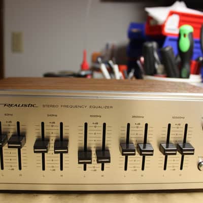 Restored Realistic  5 band Graphic Equalizer 31-1987 (10) image 2