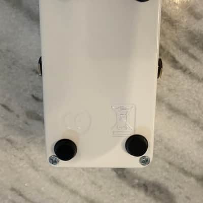 Electro-Harmonix Nano Big Muff Pi Distortion / Sustainer 2013 - Present - White / Black / Red image 5