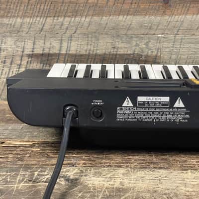 Yamaha YS200 FM 61 Key Synthesizer 1988 W/fitted gig bag - Black image 12