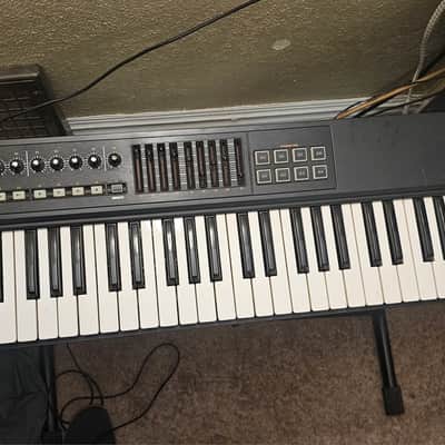 Roland A-800PRO 61-Key MIDI Keyboard Controller 2010 - Present - Black image 1