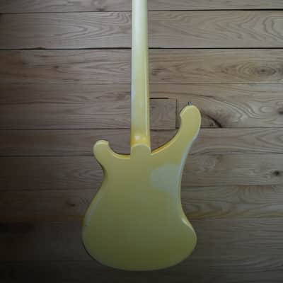 Rickenbacker 4001 1980  - White image 5