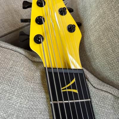 Aristides STX8S - Gloss Yellow image 3