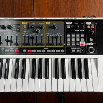 Roland GAIA SH-01 Virtual Analog Synthesizer w/ power supply image 3