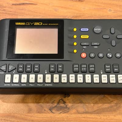 Yamaha QY20 Music Sequencer QY20 1992 image 2
