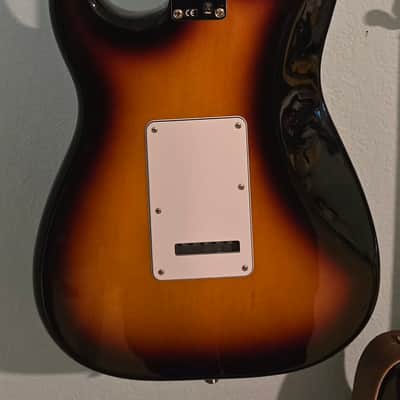 2006 Fender Standard Stratocaster with Maple Fretboard - Brown Sunburst image 3