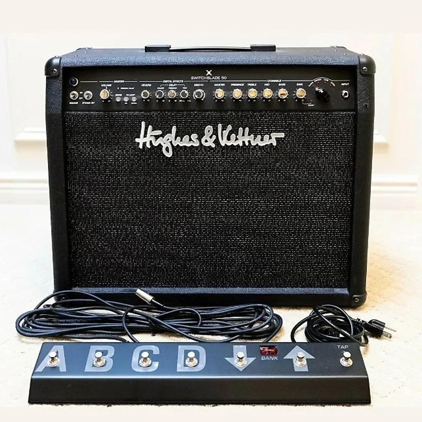 Hughes & Kettner Switchblade 4-Channel 50-Watt 1x12