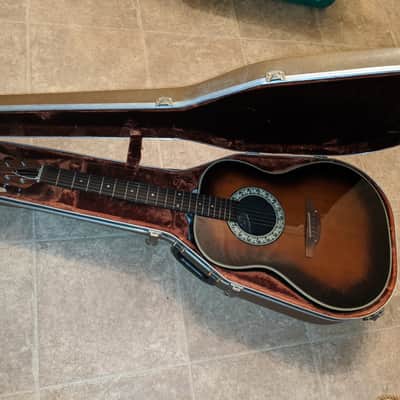 Ovation Balladeer 1121/1 acoustic guitar.in case. 1970s make offer image 1