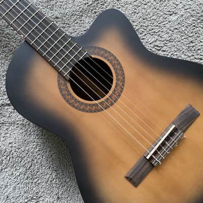 Zoller 39 Inch Classical Guitar, Spruce Top Body, Mahogany Neck, Rosewood Fingerboard image 2