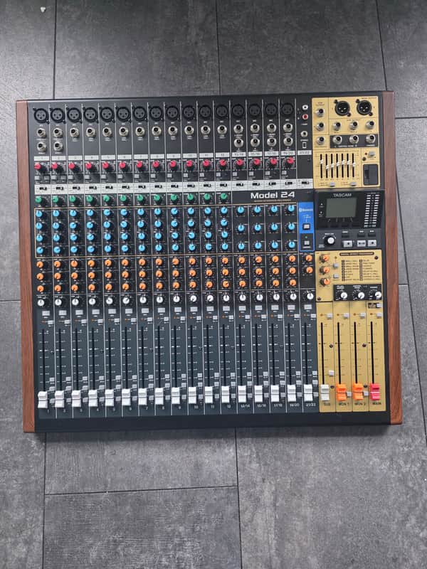 TASCAM Model 24 Multitrack Recorder / Mixer / USB Interface 2018 - Present - Black with Wood Cheeks