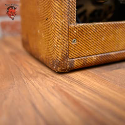 Fender Champ 5F1 Narrow Panel 5-Watt 1x8" Guitar Combo 1963/1964 - Tweed image 19