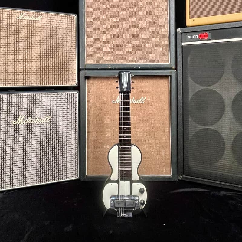 1930s Rickenbacker Electro lap steel Black and White