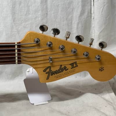 Fender USA Custom Shop Bass VI 6-string Bass with COA + Case 2006 - 3-Color Sunburst / Rosewood fingerboard image 7