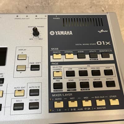 YAMAHA 01X "DIGITAL MIXING STUDIO" - w/ BAG - BEAUTIFUL image 4
