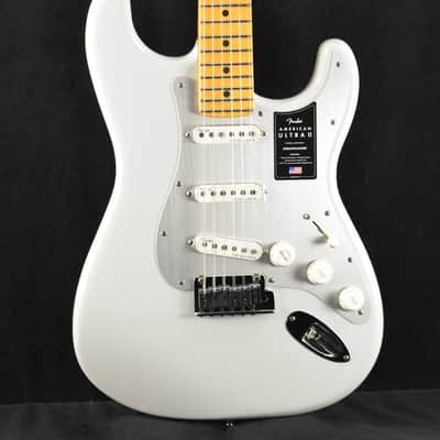Mint Fender American Ultra II Stratocaster Avalanche Maple Fingerboard image 1