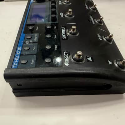 TC Helicon Voice Live 2 Vocal Voicelive Multi Effects Processor Pedal + PSU image 5