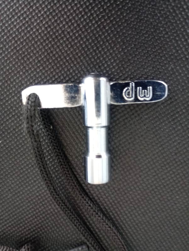 DW USA Drum Key w / Cord - Chrome image 1