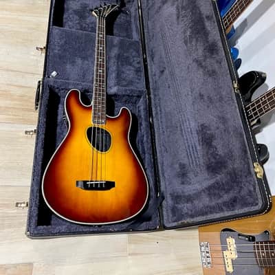 Kramer KFB-1 Ferrington Bass 1988 - this is a really clean Tobacco