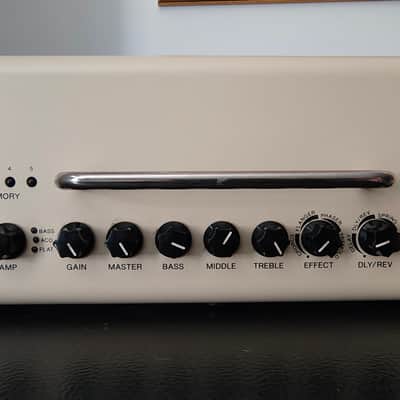 Yamaha THR10 10-Watt 2x3" Stereo Digital Modeling Guitar Combo 2011 - 2018 - Tan image 3