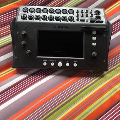 Allen & Heath CQ-18T 16-Channel Digital Mixer 2023 - Present - Black image 2