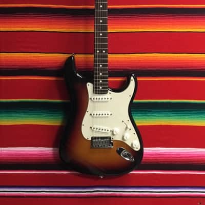 Fender American Standard Stratocaster Sunburst 2004 - Sunburst image 1