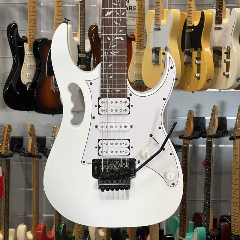 Ibanez   Jem Jr White image 1