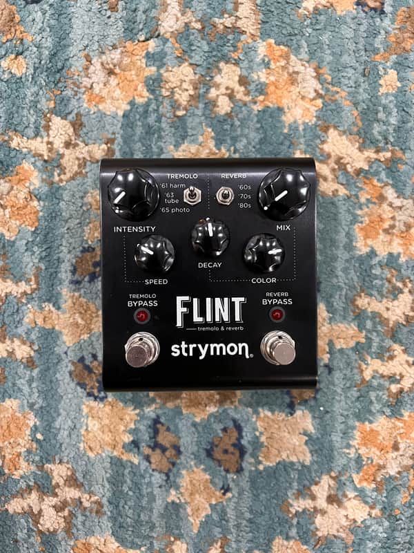 Strymon Flint Reverb and Tremolo V1 2020 - 2021 - Black with Black