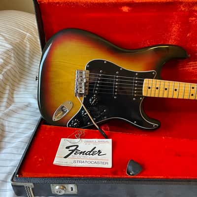 1976 Fender Stratocaster with 3-Bolt Neck, Maple Fretboard - Sunburst image 2