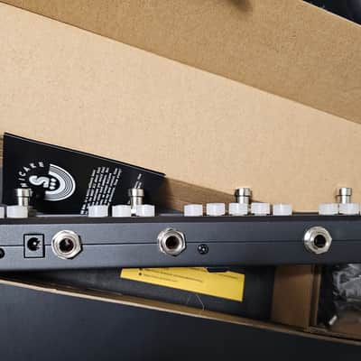 Sonicake BOOM AVE Bass Preamp DI Box Multi Effects Pedal Compressor Boost Fuzz Octave FX image 4