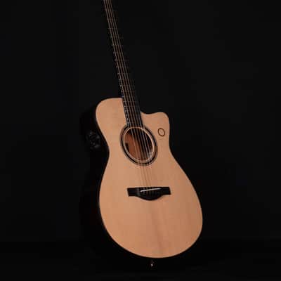 Yamaha TAS3 C Concert Cutaway-Style TransAcoustic, Natural image 8