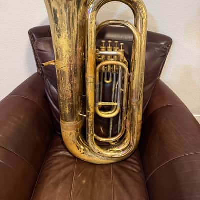Yamaha YBB-321 Intermediate Bb 4-Valve Tuba - With Case image 6