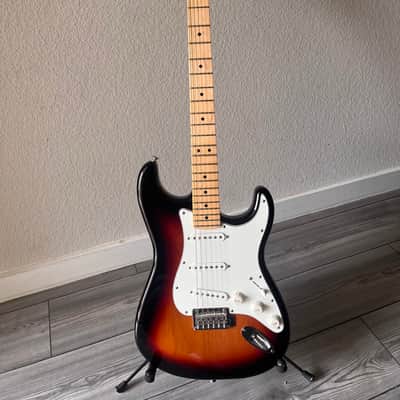 2021 Fender Player Stratocaster with Maple Fretboard - 3-Color Sunburst image 1