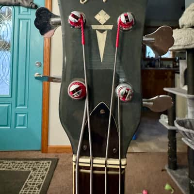 Hofner 500/6 Verythin Bass 1966 - 1968 Red Burst image 10