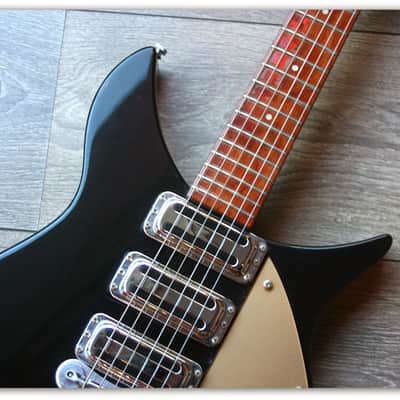 Rickenbacker John Lennon 325 V59 ,Original of 1999, Black image 3