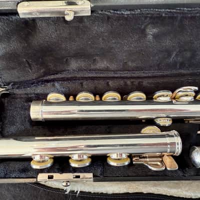 Gemeinhardt 3OSB Solid Silver Semi-Professional Flute - Custom J Head, Open Hole, Offset G, B Foot - Just Serviced! Excellent! image 5