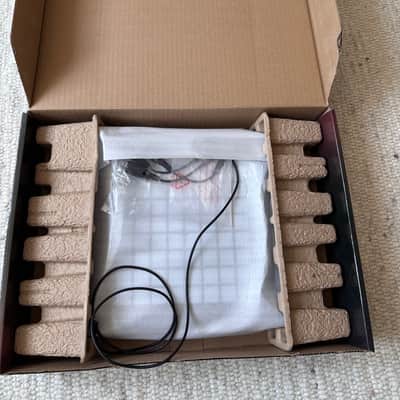Akai APC64 MIDI Controller 2023 - Present - Black image 9