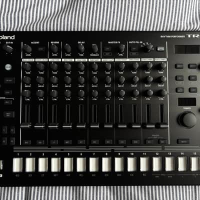 Roland TR-8S AIRA Rhythm Performer with Sample Playback 2018 - Present - Black image 2