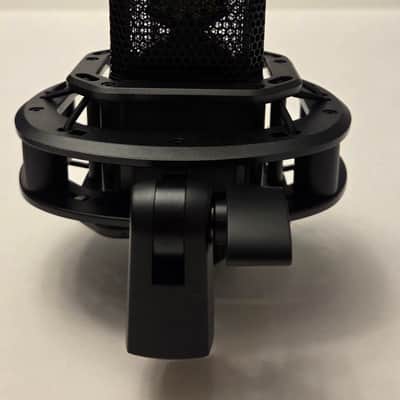 Lewitt LCT-440-PURE Large Diaphragm Cardioid Condenser Microphone image 4