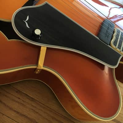 Benedetto Manhattan 1992 Sunburst image 16
