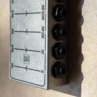 Brightonion 5 Gang Patchbox- side sockets image 3