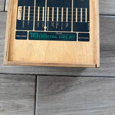 Electro-Harmonix 16 Second Digital Delay Reissue 2000s - Metal image 2