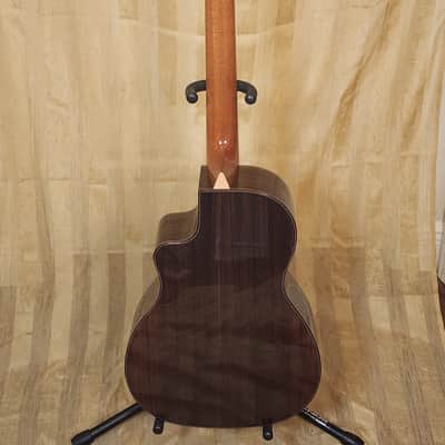 Larrivee PV10 Deluxe Series 2026 - Natural Gloss image 2