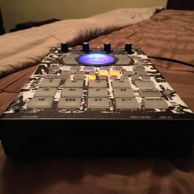 Roland SP-404SX Linear Wave Sampler w/ Custom Skin (Peels right off) image 2