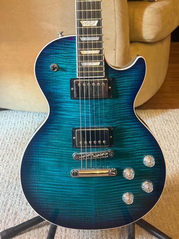 Gibson Les Paul 2024 Cobalt Burst image 1