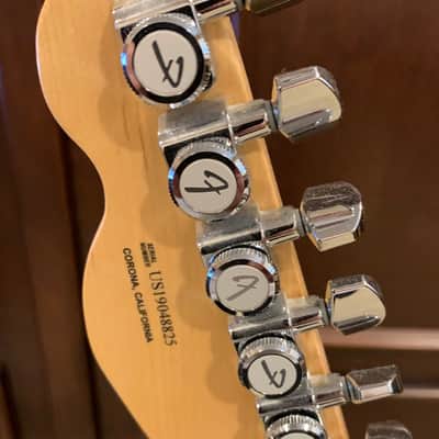 Fender Telecaster Lake Placid Blue with double binding image 14