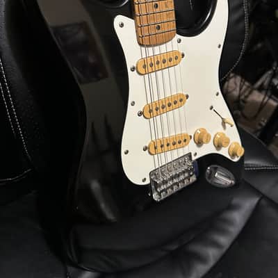 Squier II Standard Stratocaster HSS with Maple Fretboard (Made in Korea) 1989 - 1992 - Black image 12