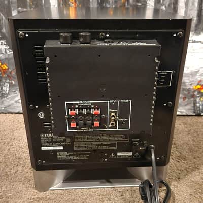 ヤマハYST-SW225 Yamaha YST-SW225 Powered subwoofer at Crutchfield